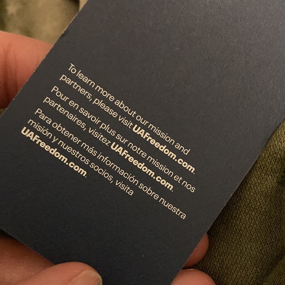 NWT Under Armour Freedom Camo Hoodie - Picture 7 of 10